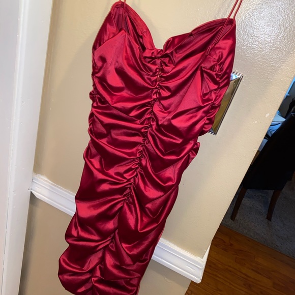 Oh Polly Twist & shout Ruched Satin Mini Dress - Picture 3 of 3